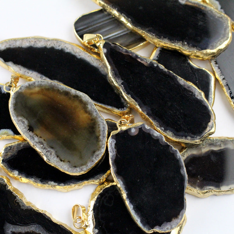 🖤 Black Agate – Shadow Shield Pendant (Dyed Agate, Gold Plated)