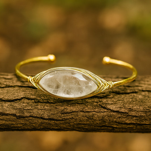 🤍 Clear Quartz – Divine Clarity Cuff