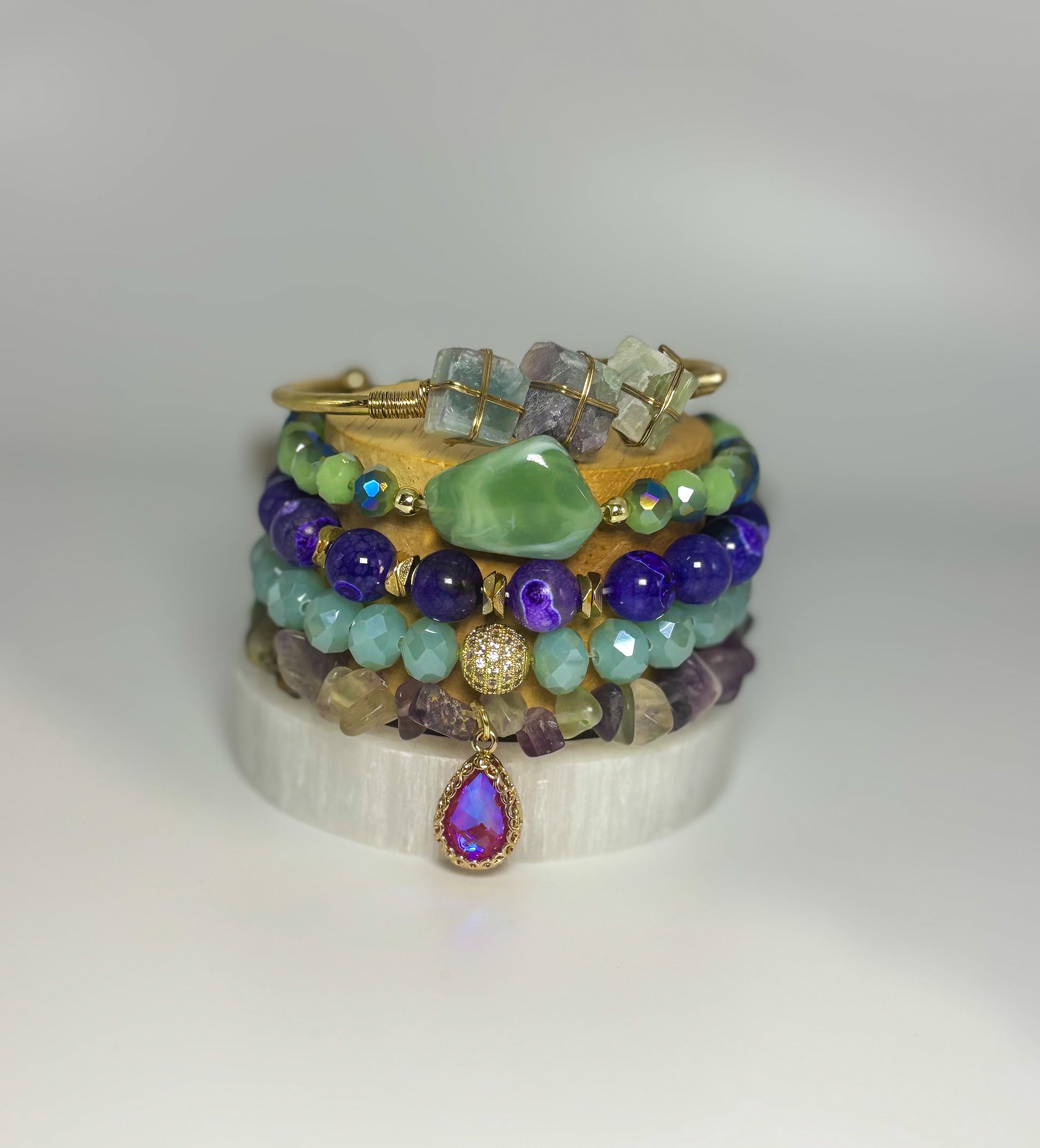 Embrace Bohemia-Crystal Box Sample 4